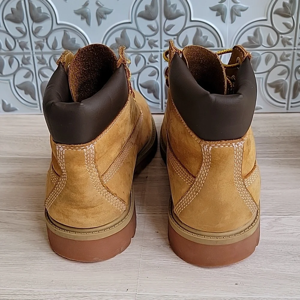 Timberland Youth Premium 6 in. Primaloft Waterproof Nubuck Boot Wheat Sz 2.5